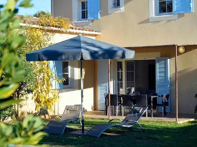Holiday home Provencal Villa On The Luberon Surroundings France