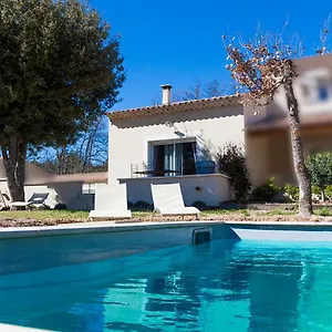 Hébergement de vacances Le Jardin Des Delis Neuf En Provence, Saint-Saturnin-lès-Apt